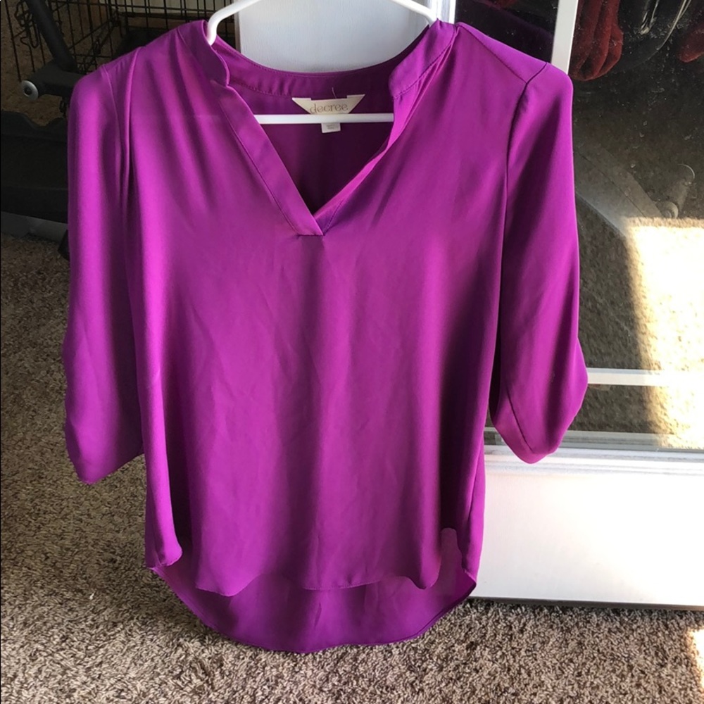 Decree light weight dress top